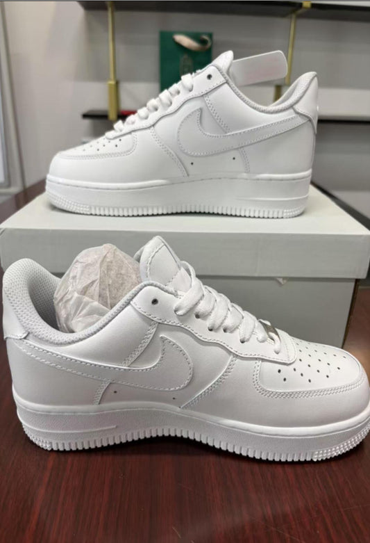 NIKE AF1